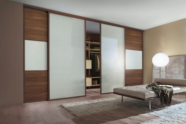EVERYTHING YOU NEED TO KNOW ABOUT SLIDING DOOR AND WARDROBE 
