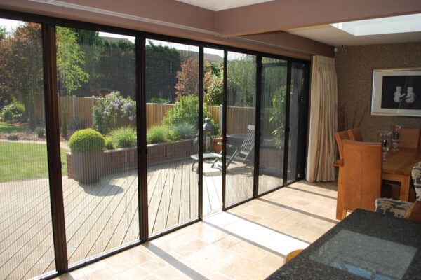 Quick Guide To Help You Choose the Best Fly Screen for Your Property