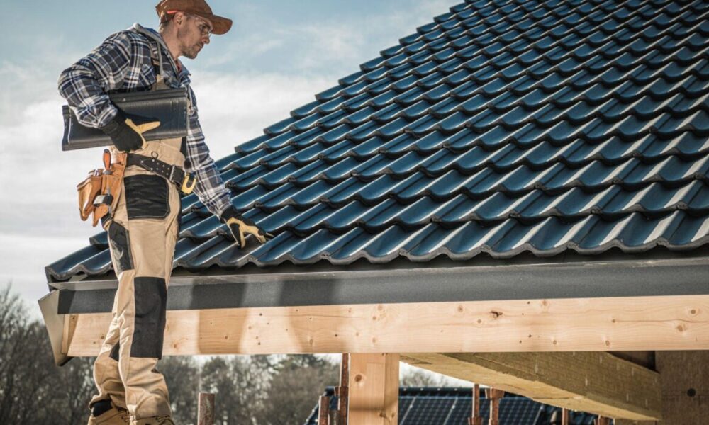 How to Maintain Your Roof: Seasonal Home Improvement Tips